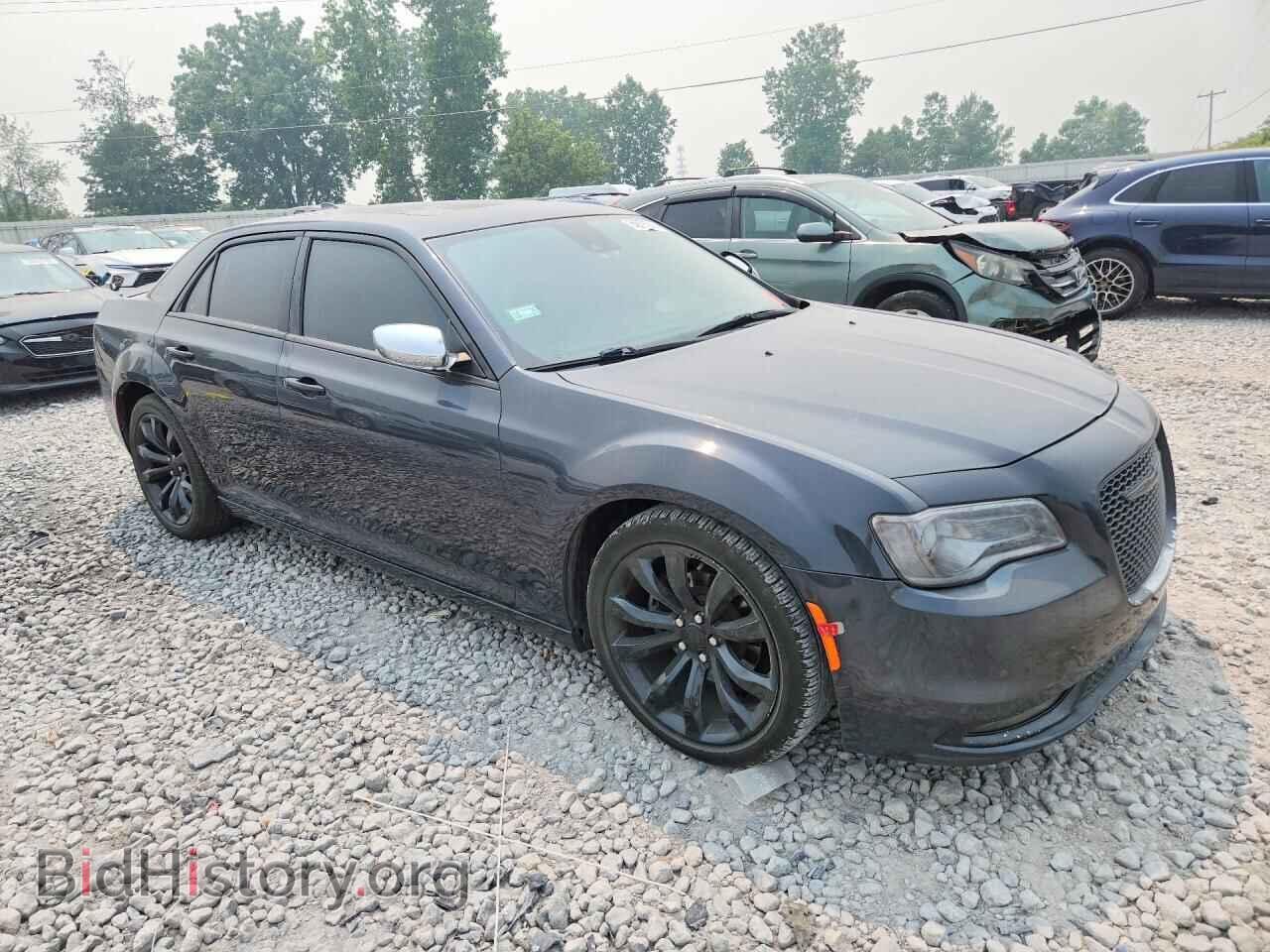 2017 CHRYSLER 300 - VIN: 2C3CCAEGXHH586721 - Photo 4