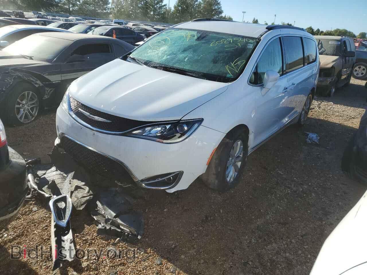 2017 CHRYSLER PACIFICA - VIN: 2C4RC1BG2HR524380 - Photo 2