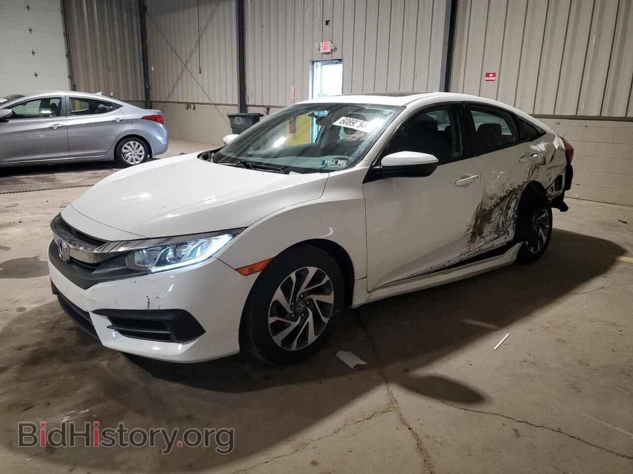 Photo 2HGFC2F76JH571802 - HONDA CIVIC 2018