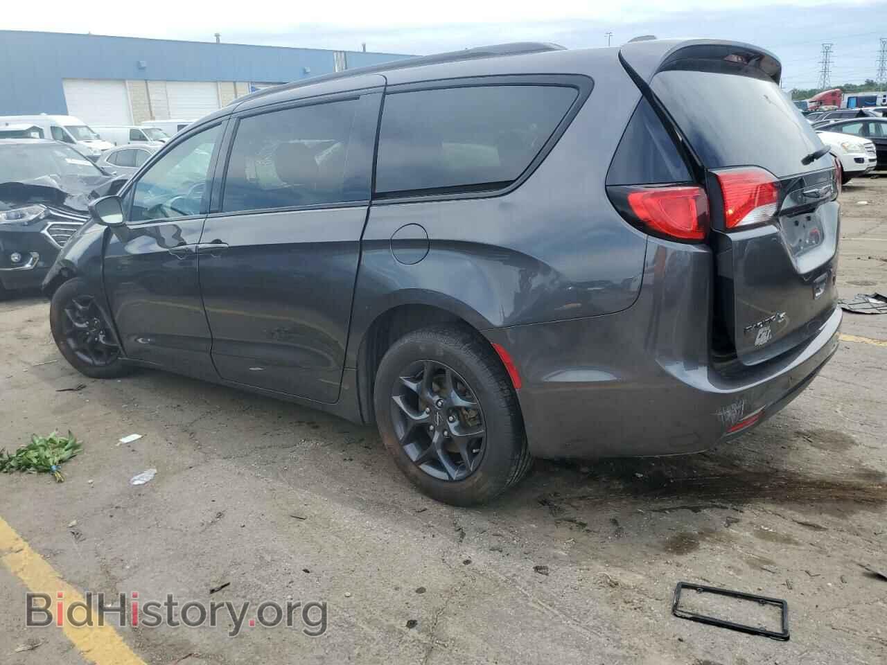 2019 CHRYSLER PACIFICA - VIN: 2C4RC1EG4KR575222 - Фото 2