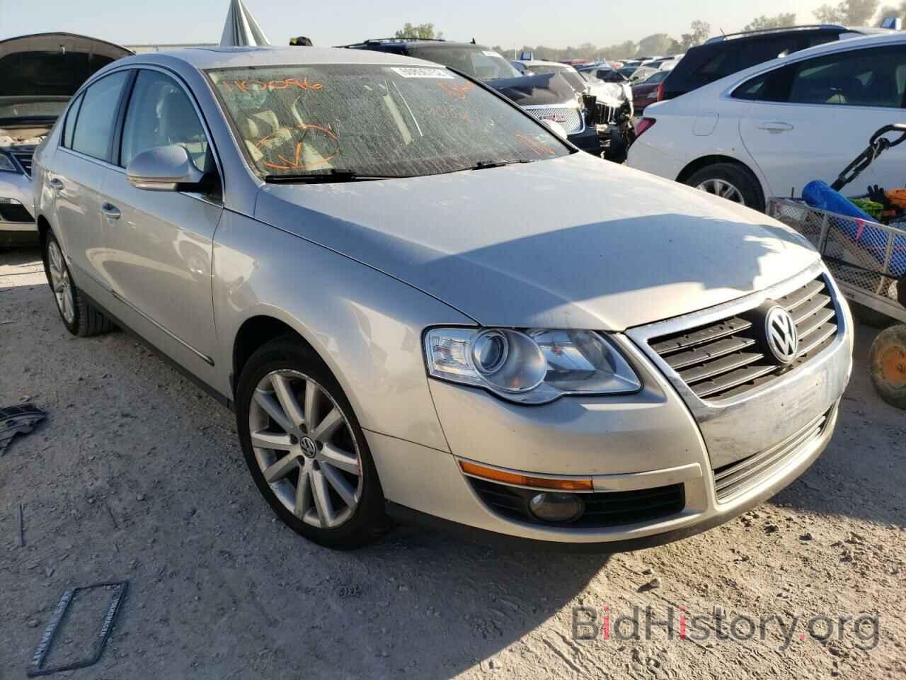 Photo WVWJM7AN6AE110096 - VOLKSWAGEN PASSAT 2010