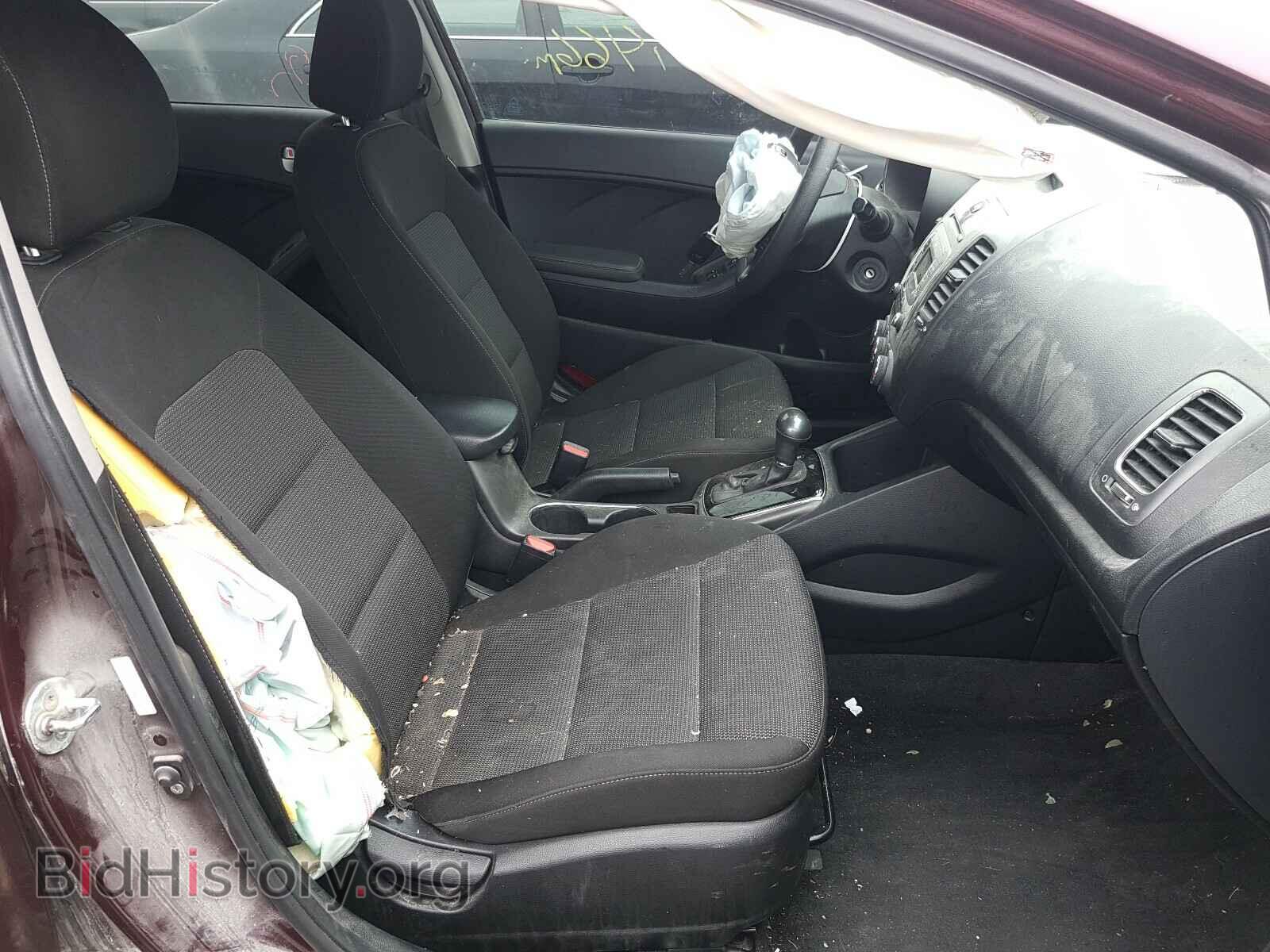 2017 KIA FORTE - VIN: 3KPFK4A74HE122435 - Photo 5
