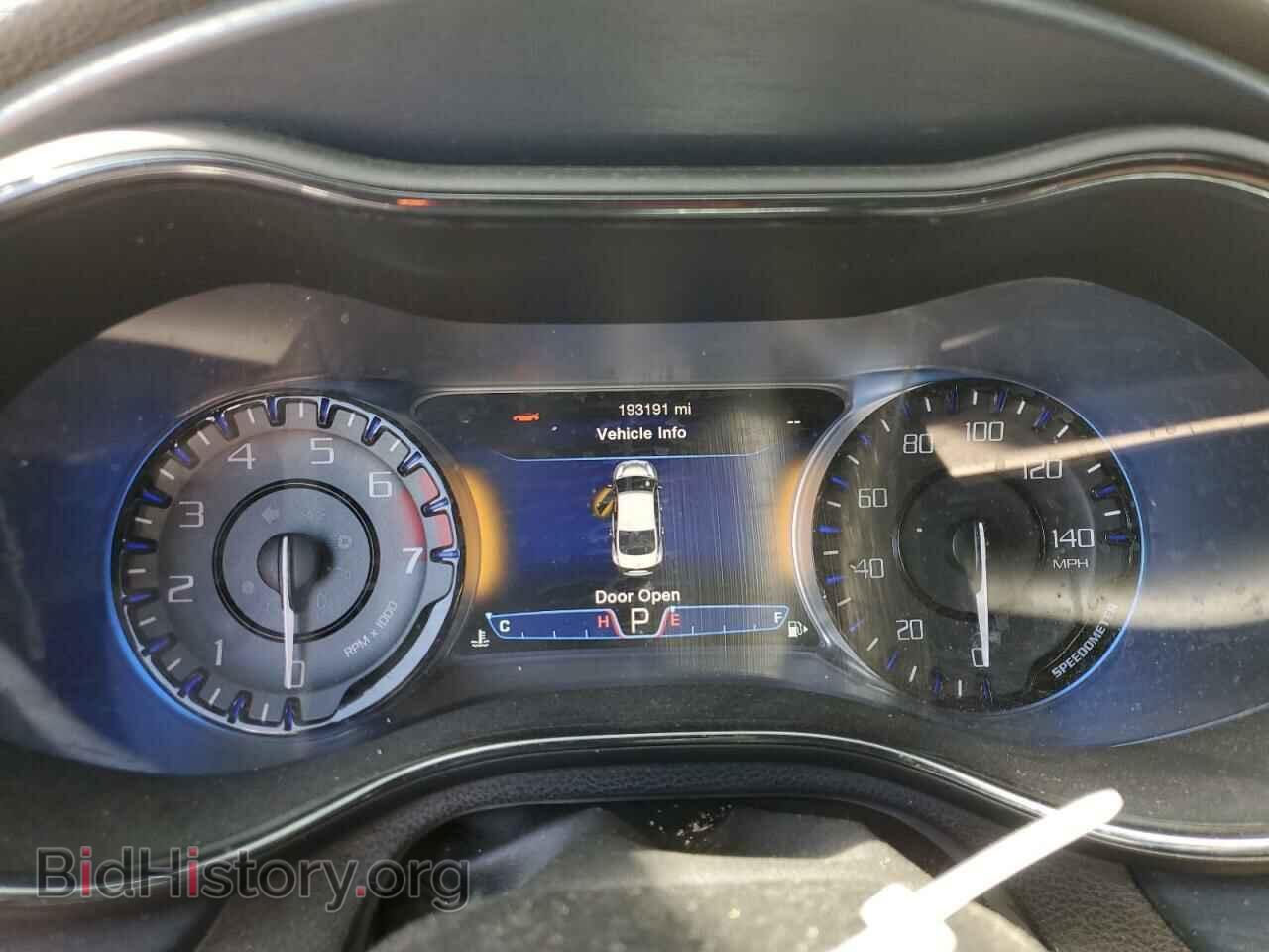 2015 CHRYSLER 200 - VIN: 1C3CCCBB5FN668400 - Фото 9