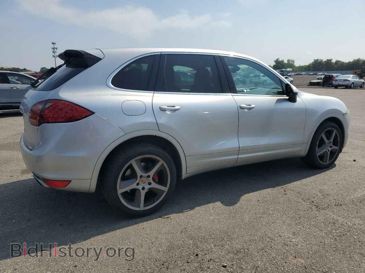 2011 PORSCHE CAYENNE - VIN: WP1AA2A29BLA05758 - Фото 3