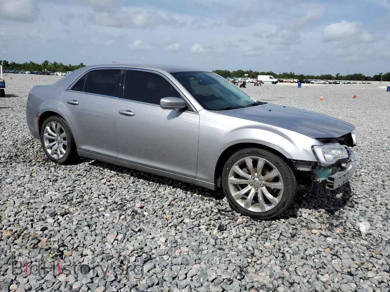 2016 CHRYSLER 300 - VIN: 2C3CCAAG5GH348974 - Фото 4