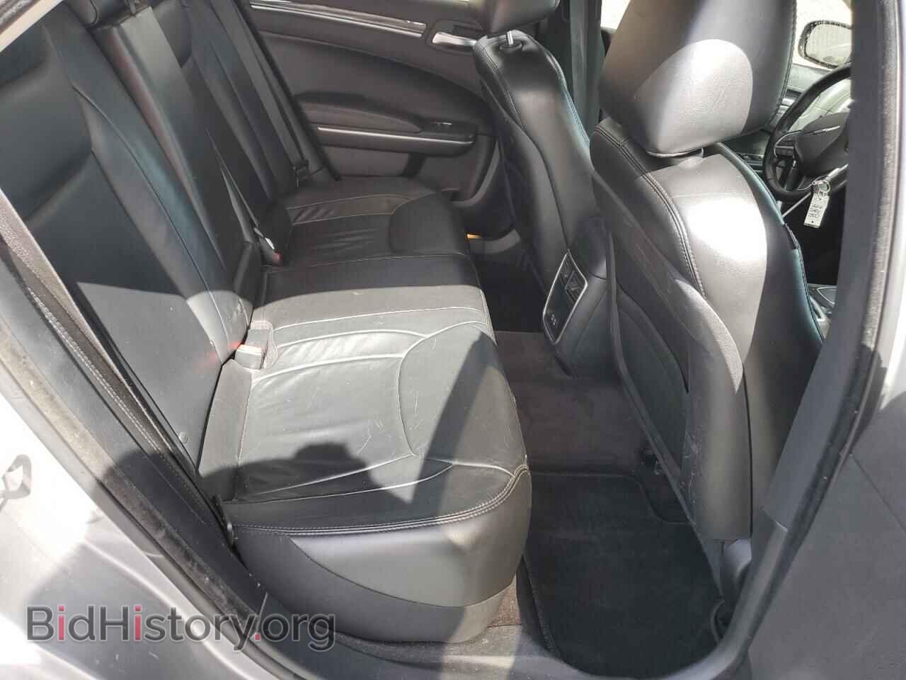 2016 CHRYSLER 300 - VIN: 2C3CCAAG5GH348974 - Фото 10