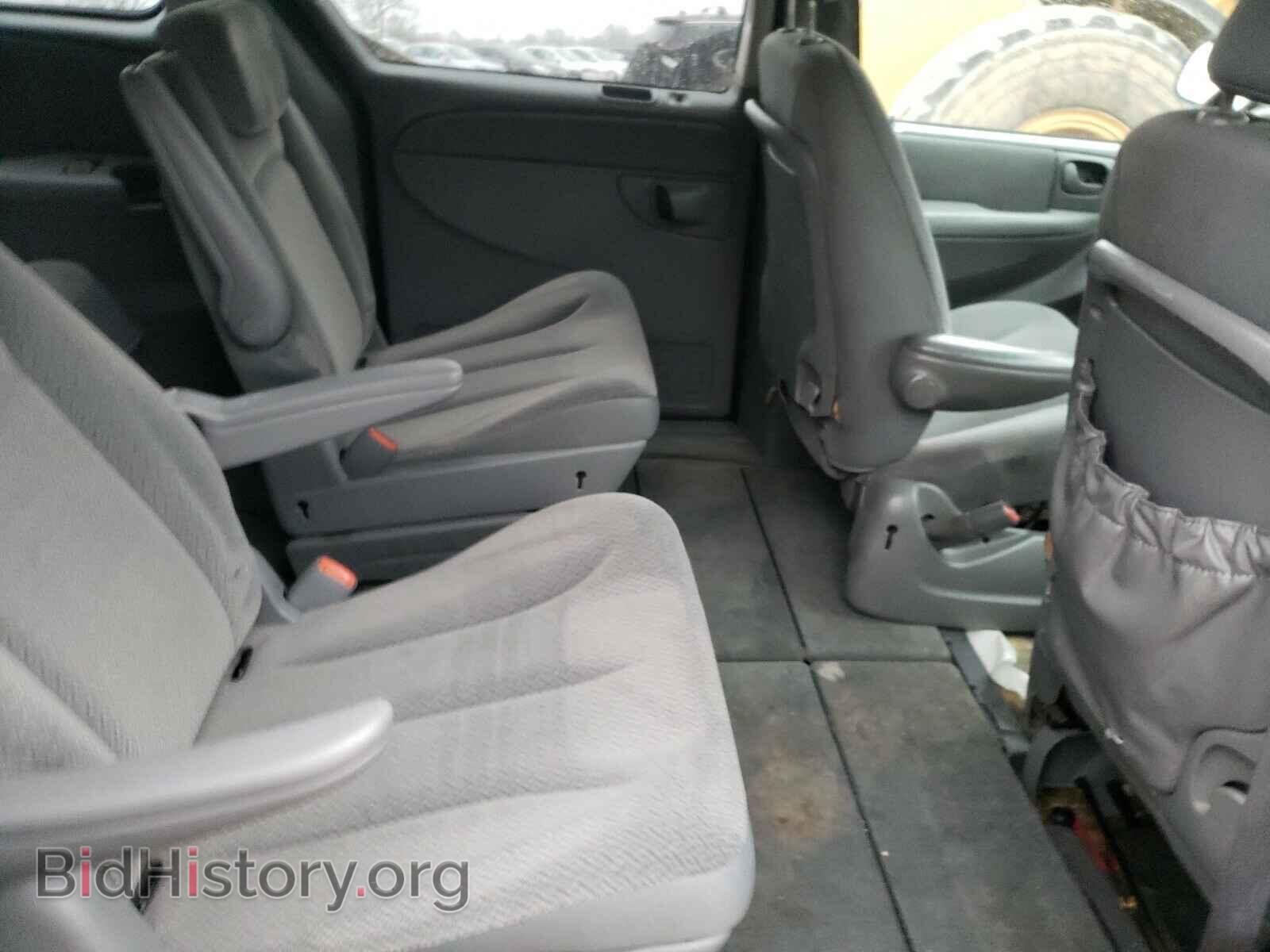2006 CHRYSLER MINIVAN - VIN: 2A4GP44R06R755278 - Фото 6