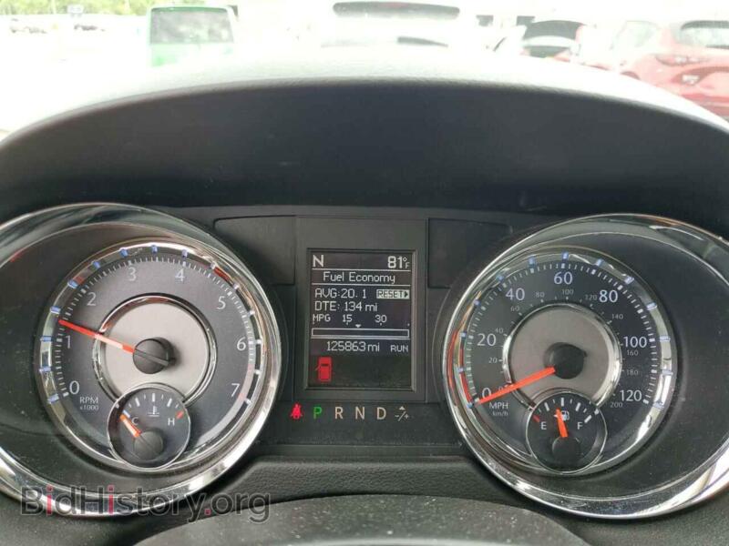 2014 Chrysler MINIVAN (VIN 2C4RC1CGXER425638) — photo 9 of 12