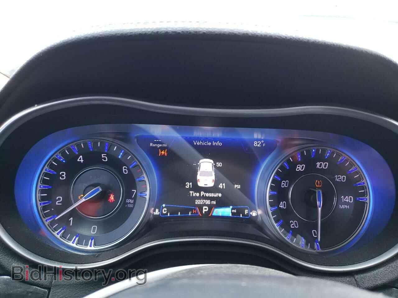2018 CHRYSLER 300 - VIN: 2C3CCAEG5JH207906 - Фото 9