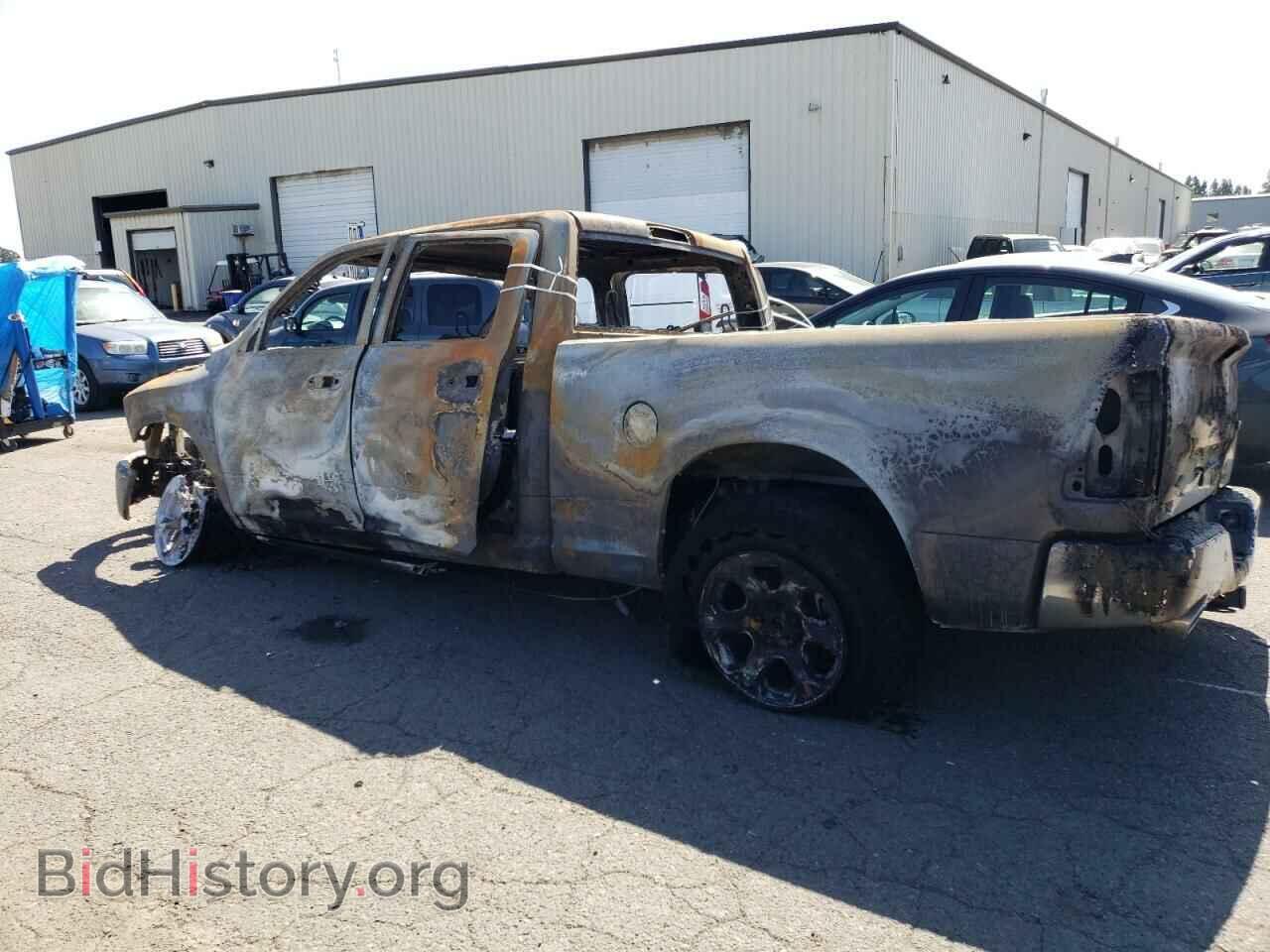 2018 RAM 1500 - VIN: 1C6RR7VM3JS293777 - Фото 2