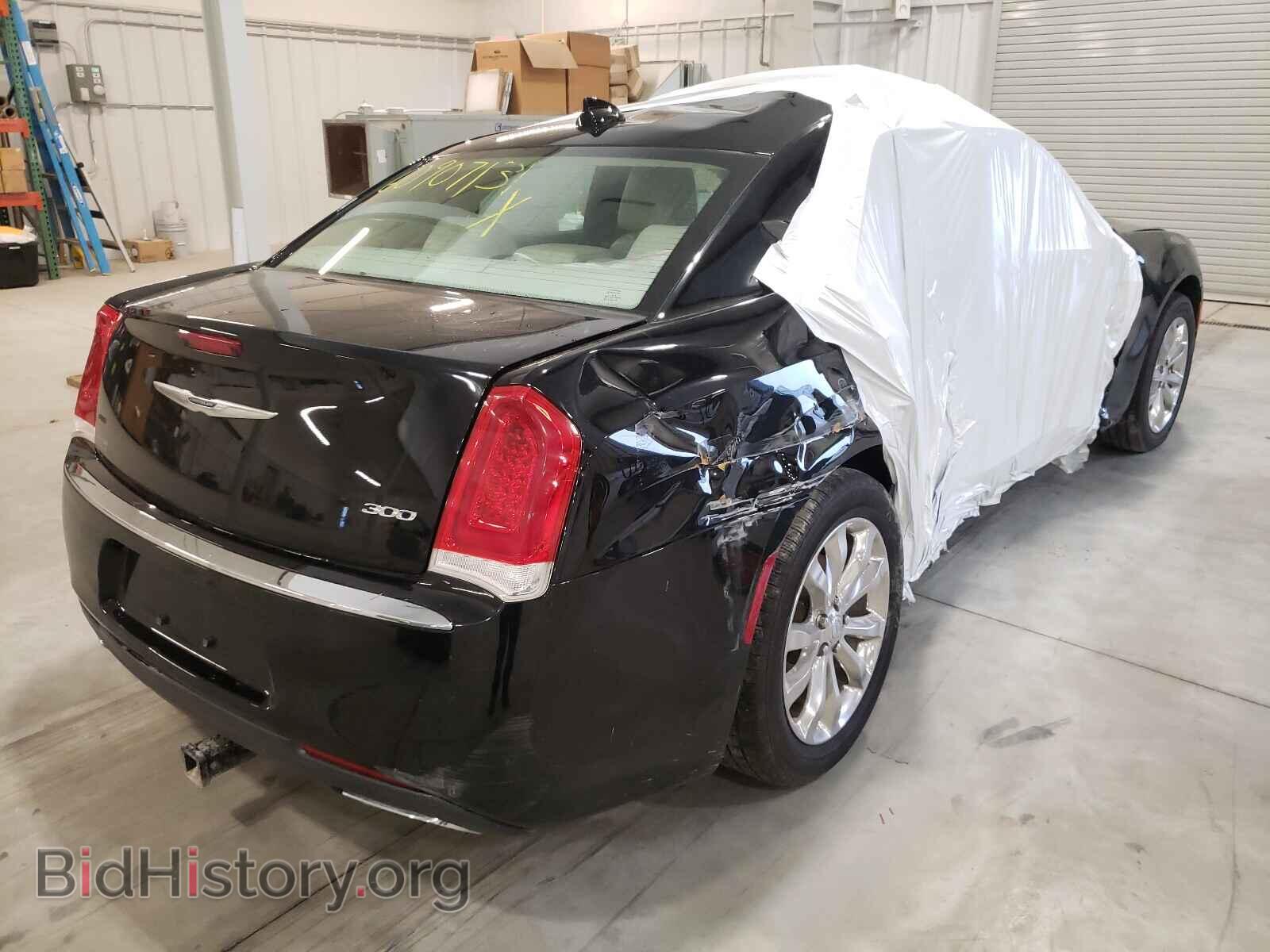 2016 CHRYSLER 300 - VIN: 2C3CCARG8GH137076 - Фото 4