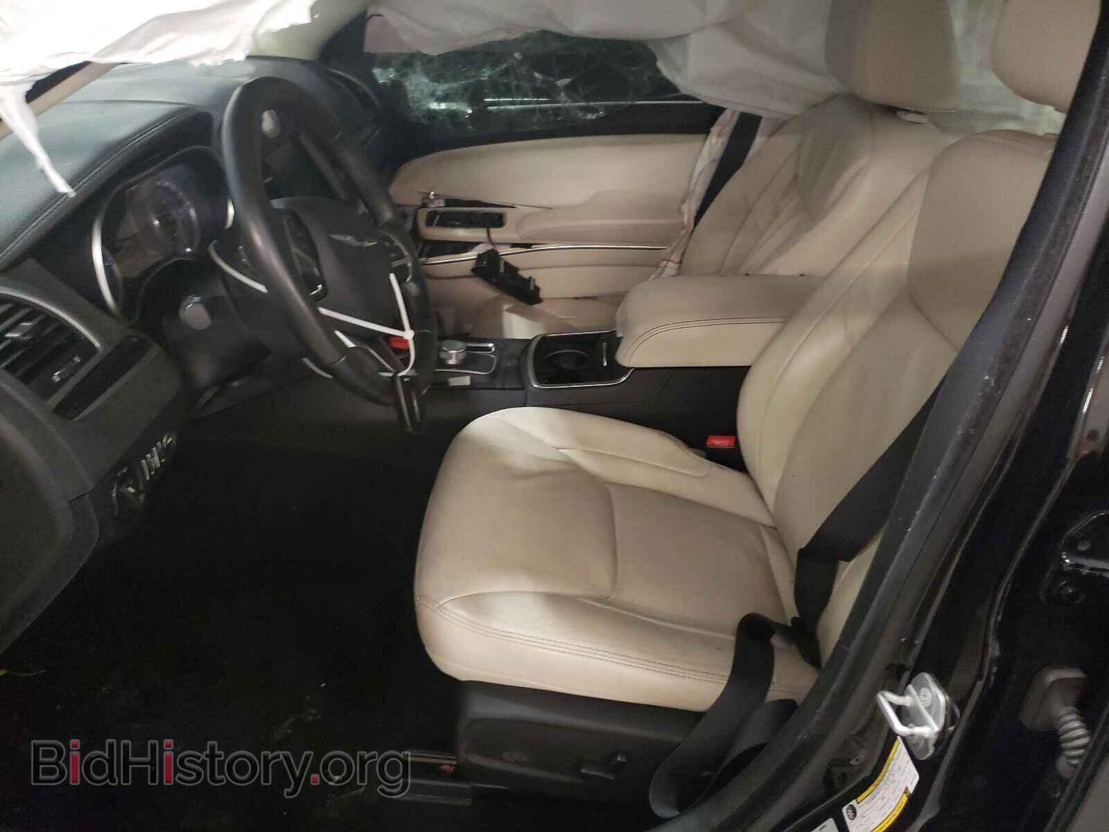 2016 CHRYSLER 300 - VIN: 2C3CCARG8GH137076 - Фото 5