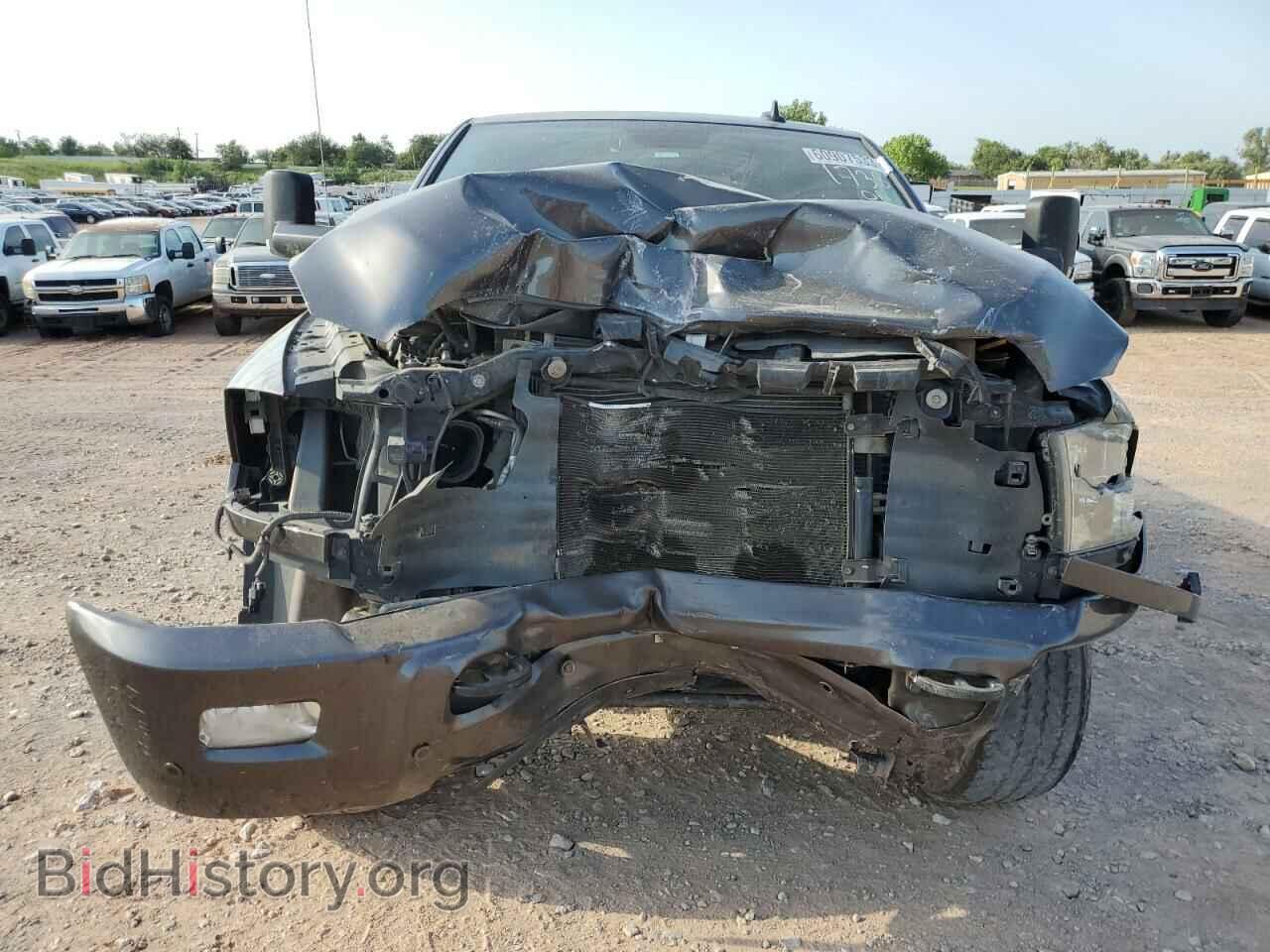 2017 RAM All Models - VIN: 3C6UR5ML1HG621738 - Photo 5