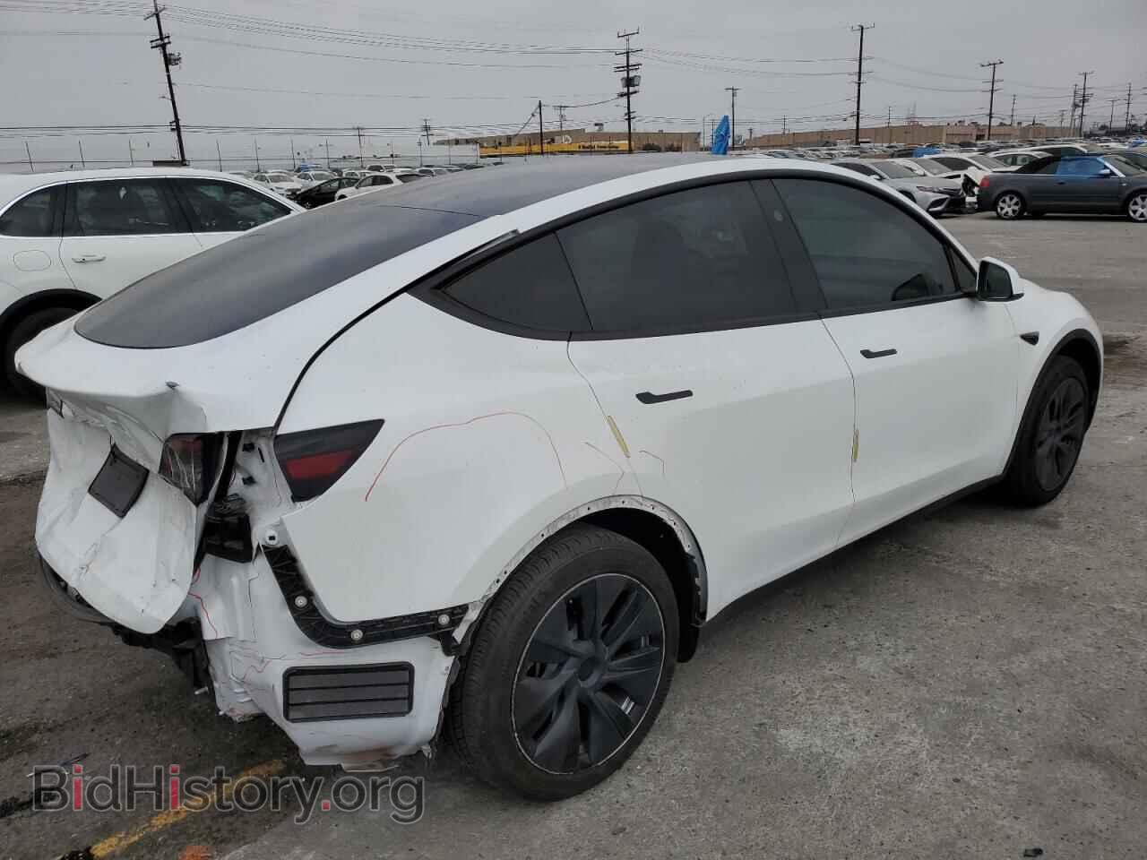 2024 TESLA MODEL Y - VIN: 7SAYGDED6RF101045 - Фото 3