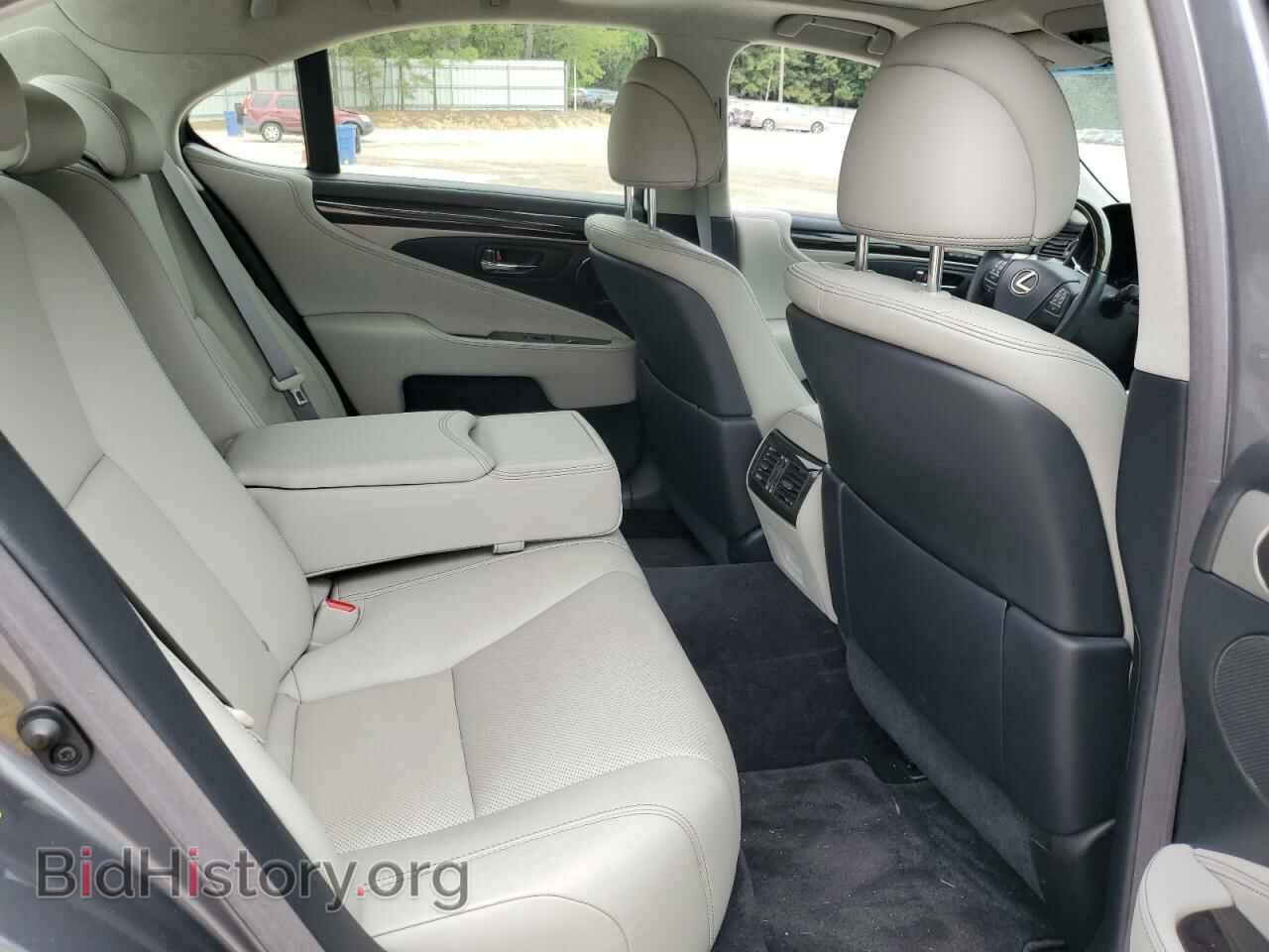 2014 LEXUS LS460 - VIN: JTHBL5EF4E5132973 - Photo 10