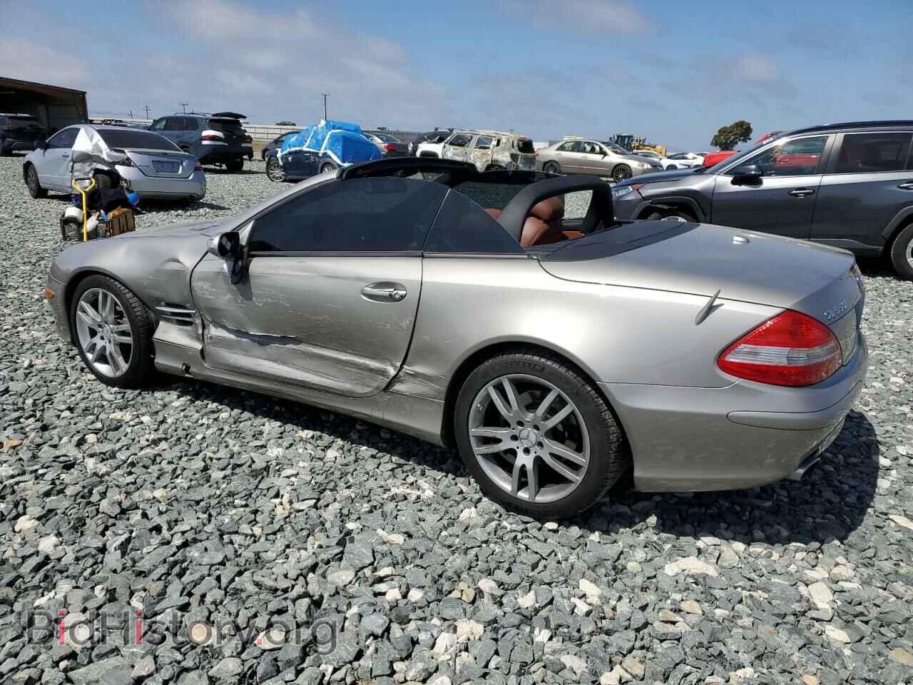 2007 MERCEDES-BENZ SL-CLASS - VIN: WDBSK71F37F118094 - Фото 2