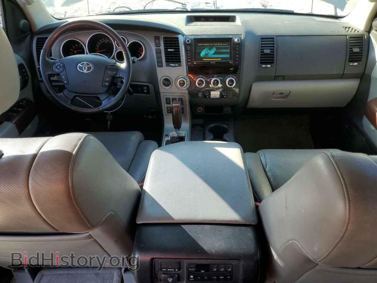 2011 TOYOTA SEQUOIA - VIN: 5TDDY5G12BS047925 - Фото 8