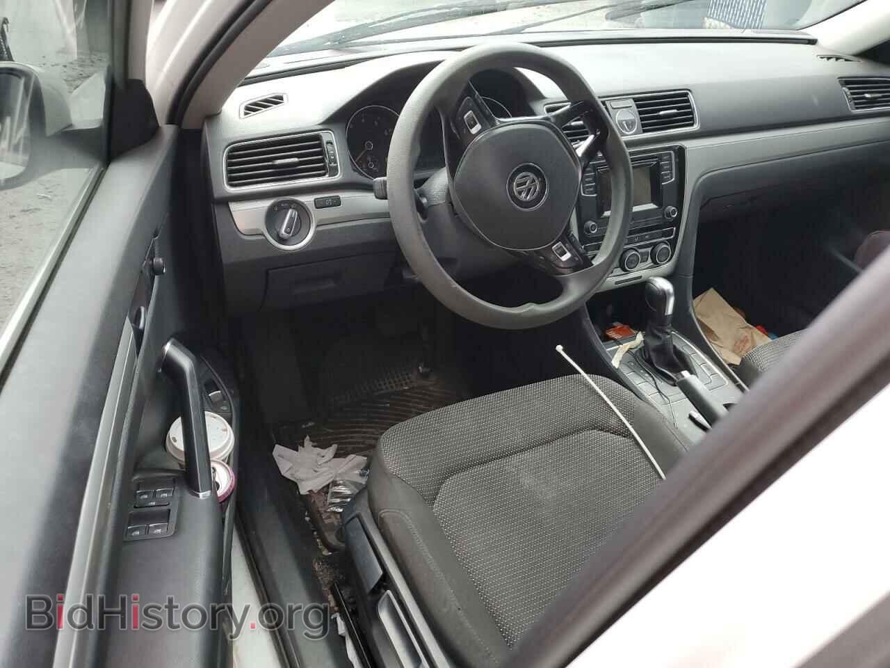 2017 VOLKSWAGEN PASSAT - VIN: 1VWAT7A35HC077533 - Фото 8