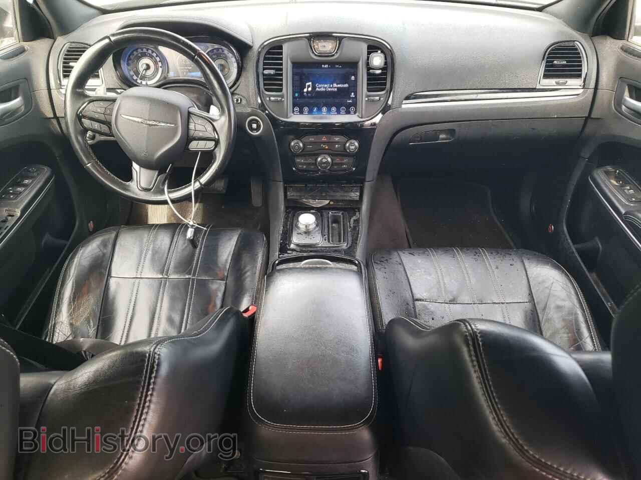 2017 CHRYSLER 300 - VIN: 2C3CCAGGXHH512745 - Фото 8