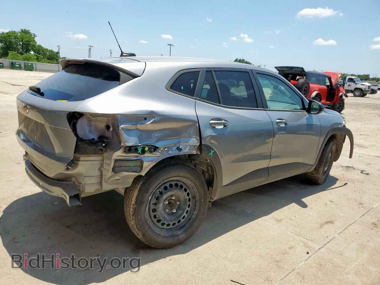 2024 CHEVROLET TRAX - VIN: KL77LFE21RC220209 - Фото 3