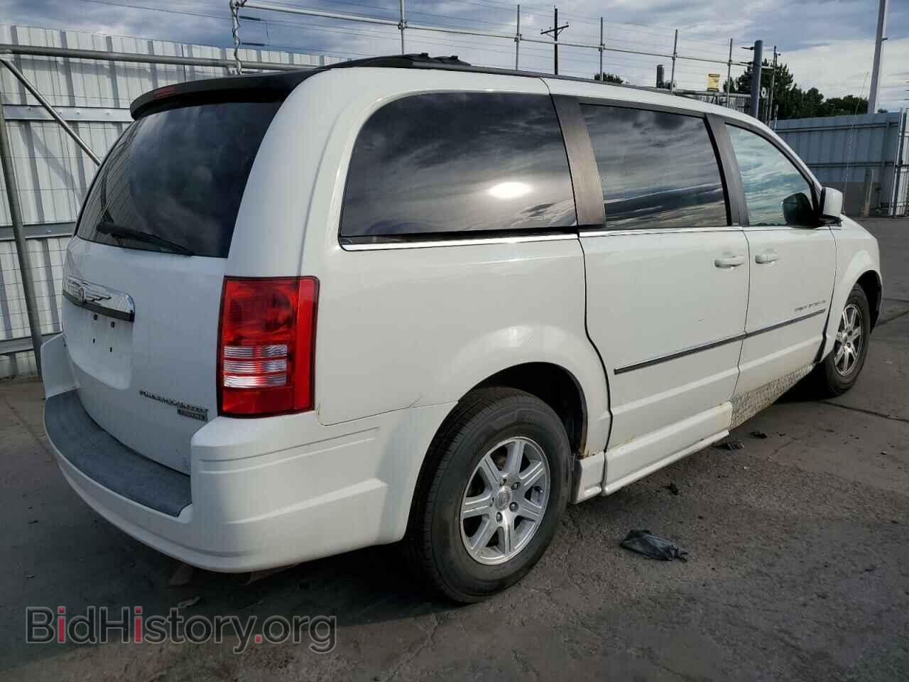 2009 CHRYSLER MINIVAN - VIN: 2A8HR541X9R558247 - Фото 3