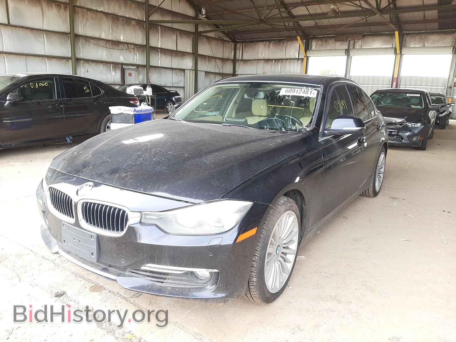 2013 BMW 3 SERIES - VIN: WBA3B5C59DF596995 - Фото 2