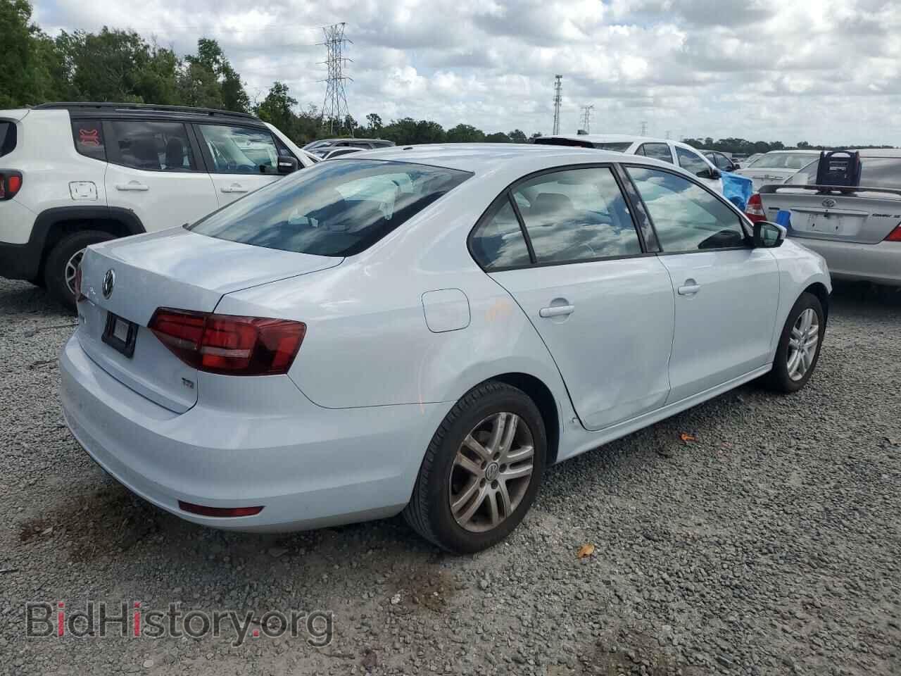 2018 VOLKSWAGEN JETTA - VIN: 3VW2B7AJXJM232930 - Фото 3