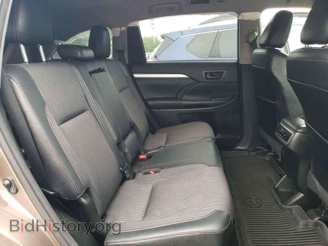 2017 TOYOTA HIGHLANDER - VIN: 5TDBZRFH2HS436566 - Фото 11