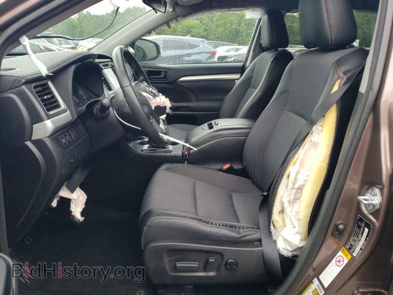 2017 TOYOTA HIGHLANDER - VIN: 5TDBZRFH2HS436566 - Фото 7