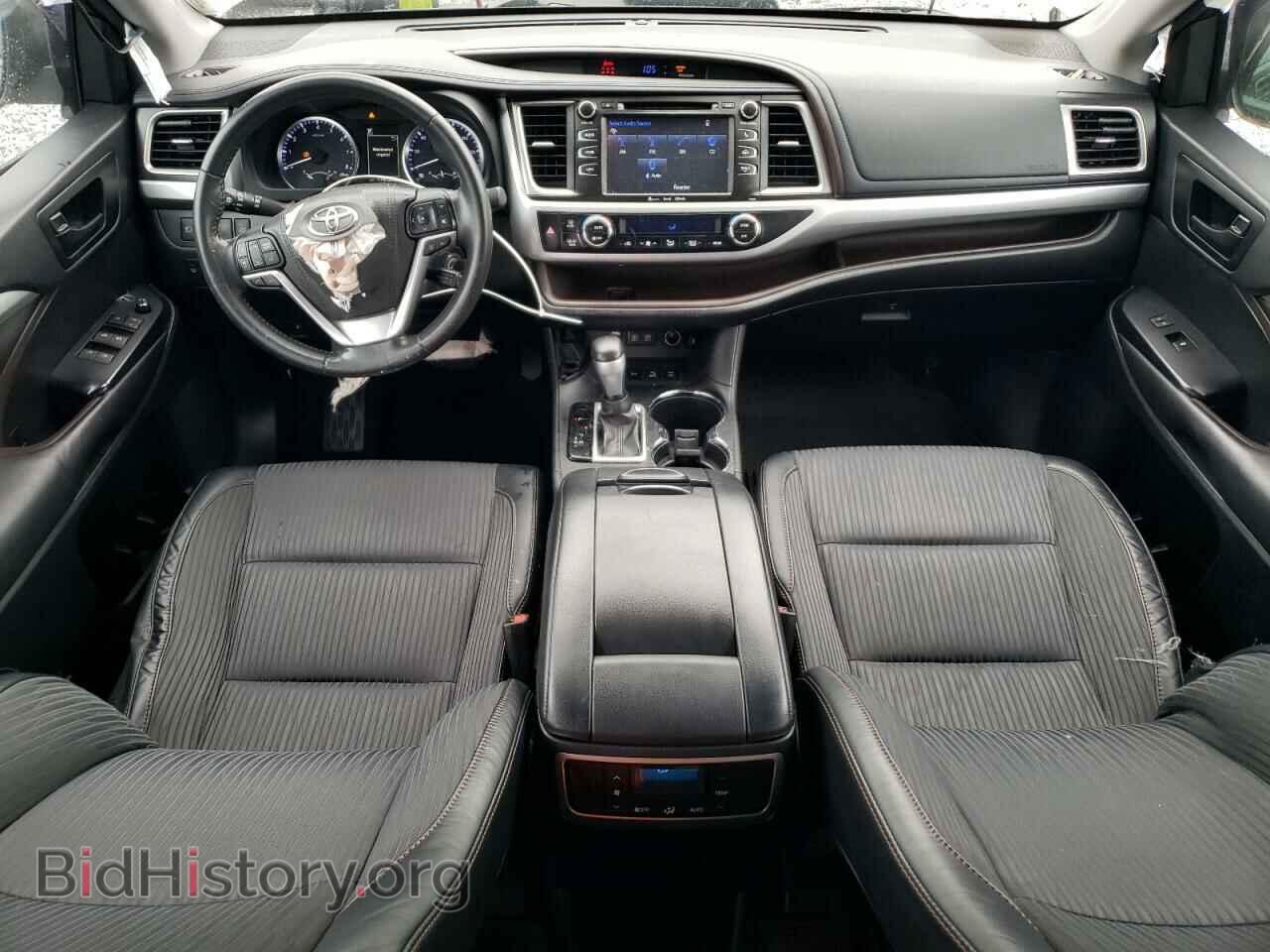 2017 TOYOTA HIGHLANDER - VIN: 5TDBZRFH2HS436566 - Фото 8