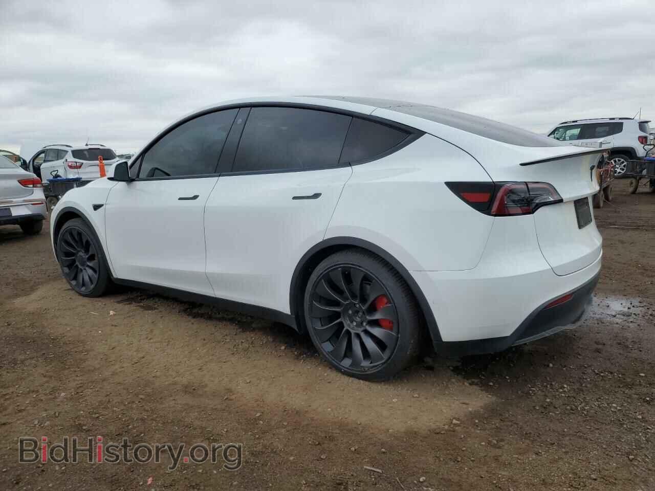2022 TESLA MODEL Y - VIN: 7SAYGDEF1NF397281 - Фото 2