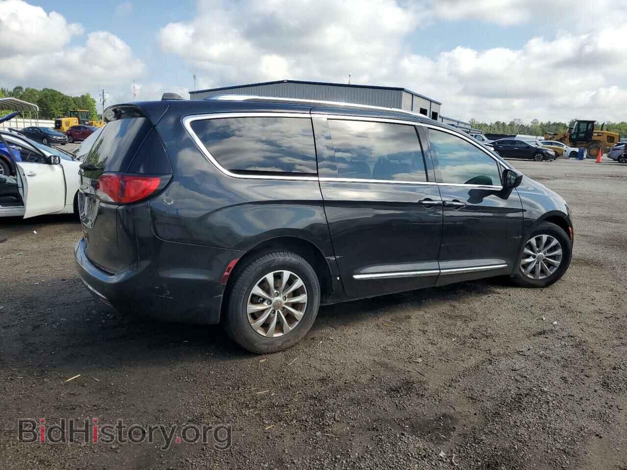 2018 CHRYSLER PACIFICA - VIN: 2C4RC1BG9JR112172 - Фото 3
