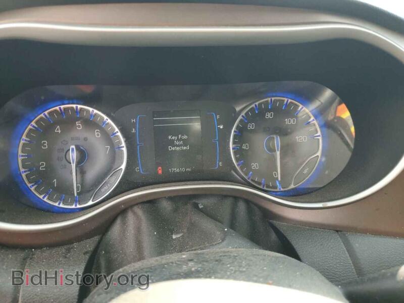 2018 Chrysler PACIFICA (VIN 2C4RC1BG9JR112172) — photo 9 of 13