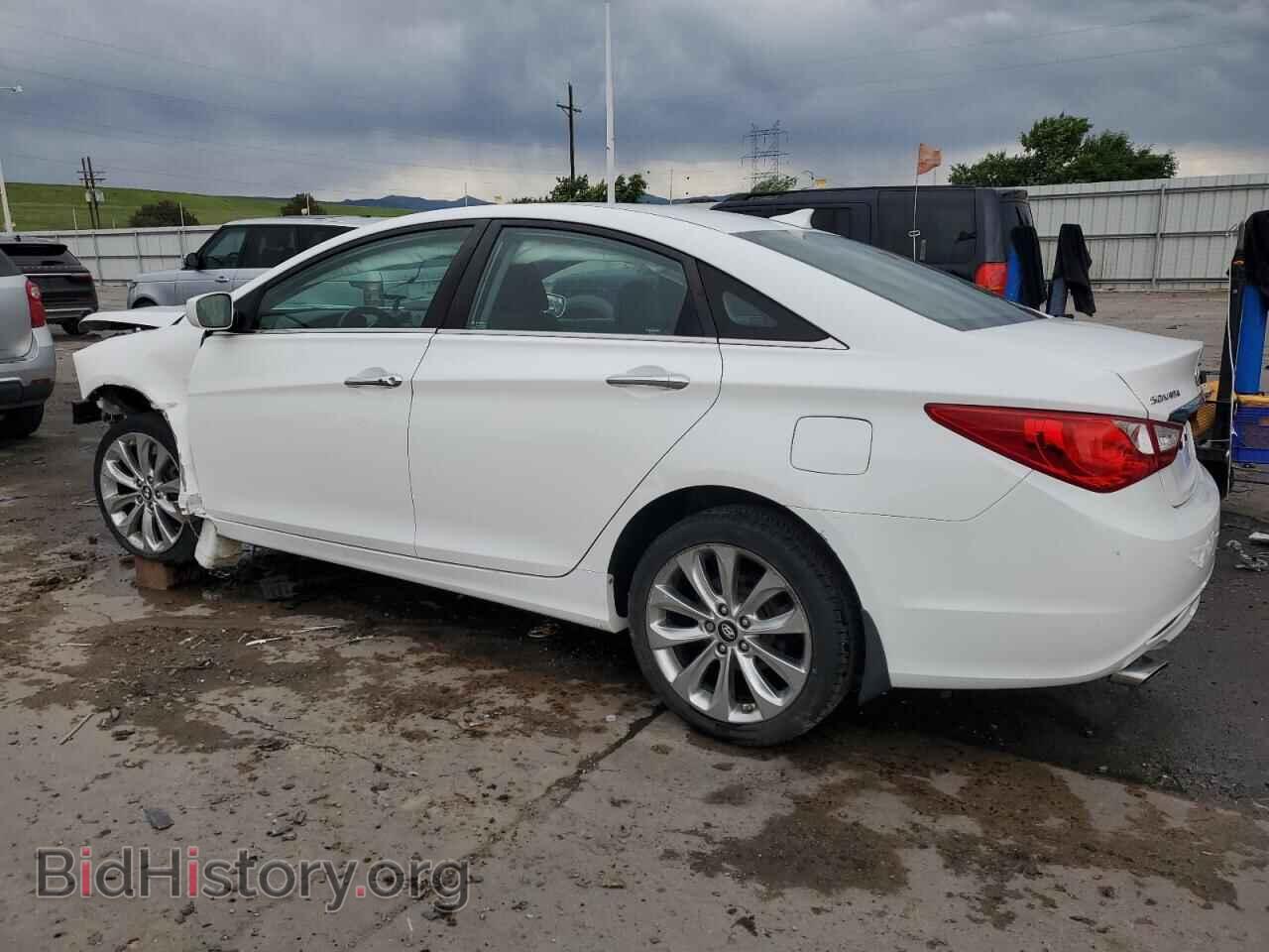 2013 HYUNDAI SONATA - VIN: 5NPEC4ACXDH799338 - Фото 2