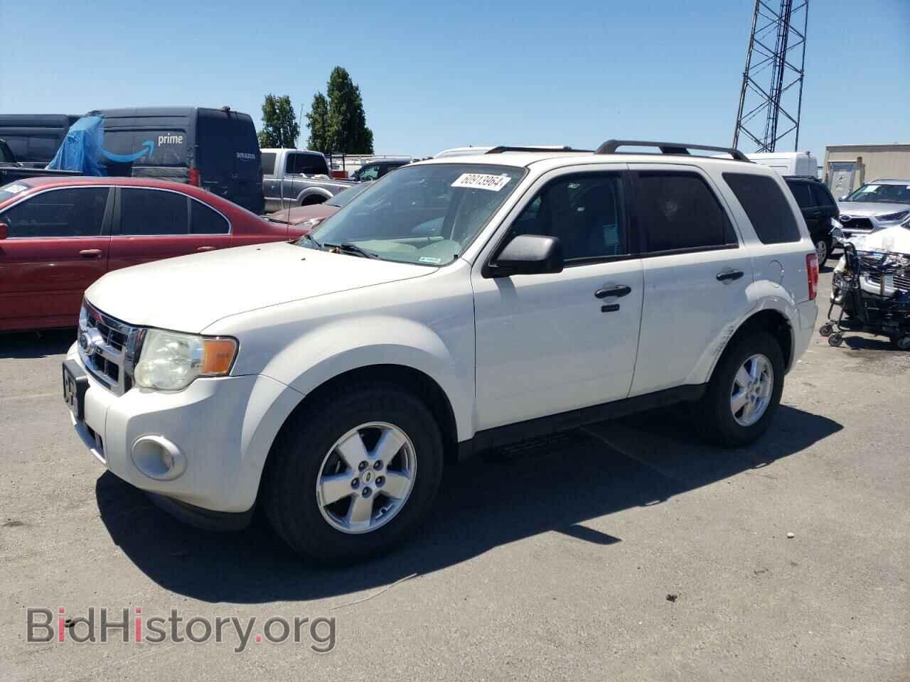 Фотография 1FMCU0DG8AKC73732 - FORD ESCAPE 2010
