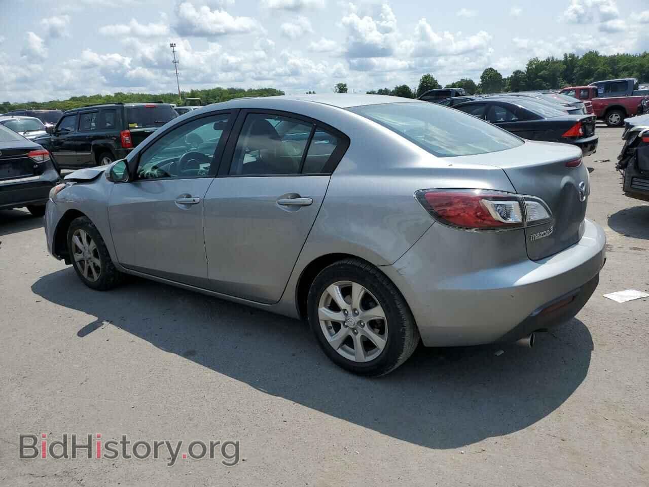 2011 MAZDA 3 - VIN: JM1BL1VG4B1902319 - Фото 2