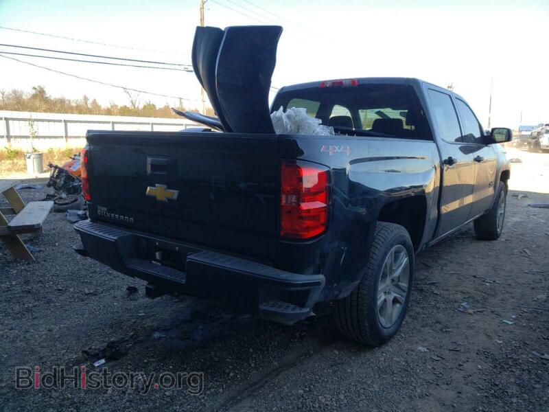 2018 Chevrolet SILVERADO (VIN 3GCUKPEC8JG588525) — фото 4 из 10