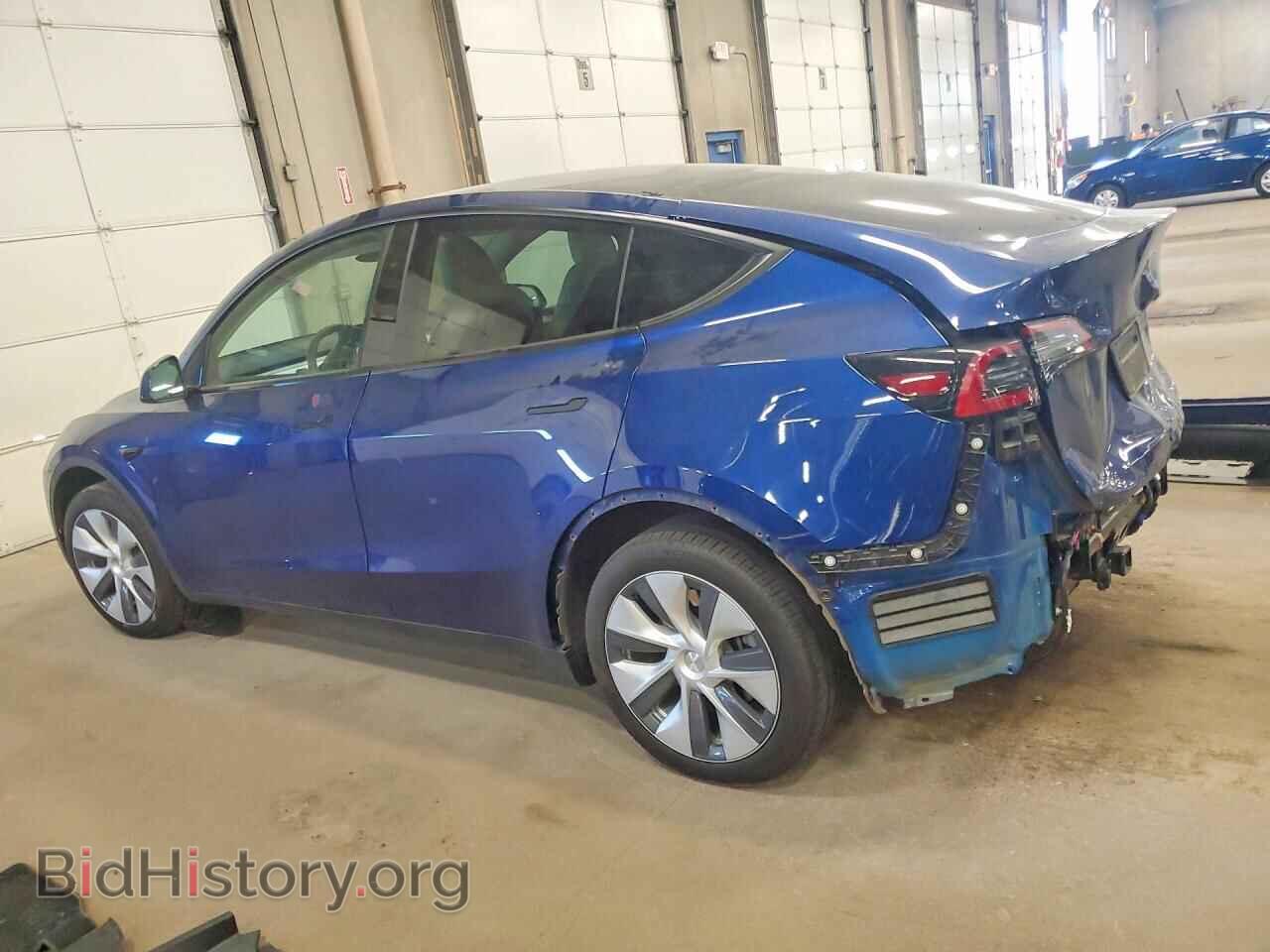 2024 TESLA MODEL Y - VIN: 7SAYGDEE2RA249022 - Фото 2