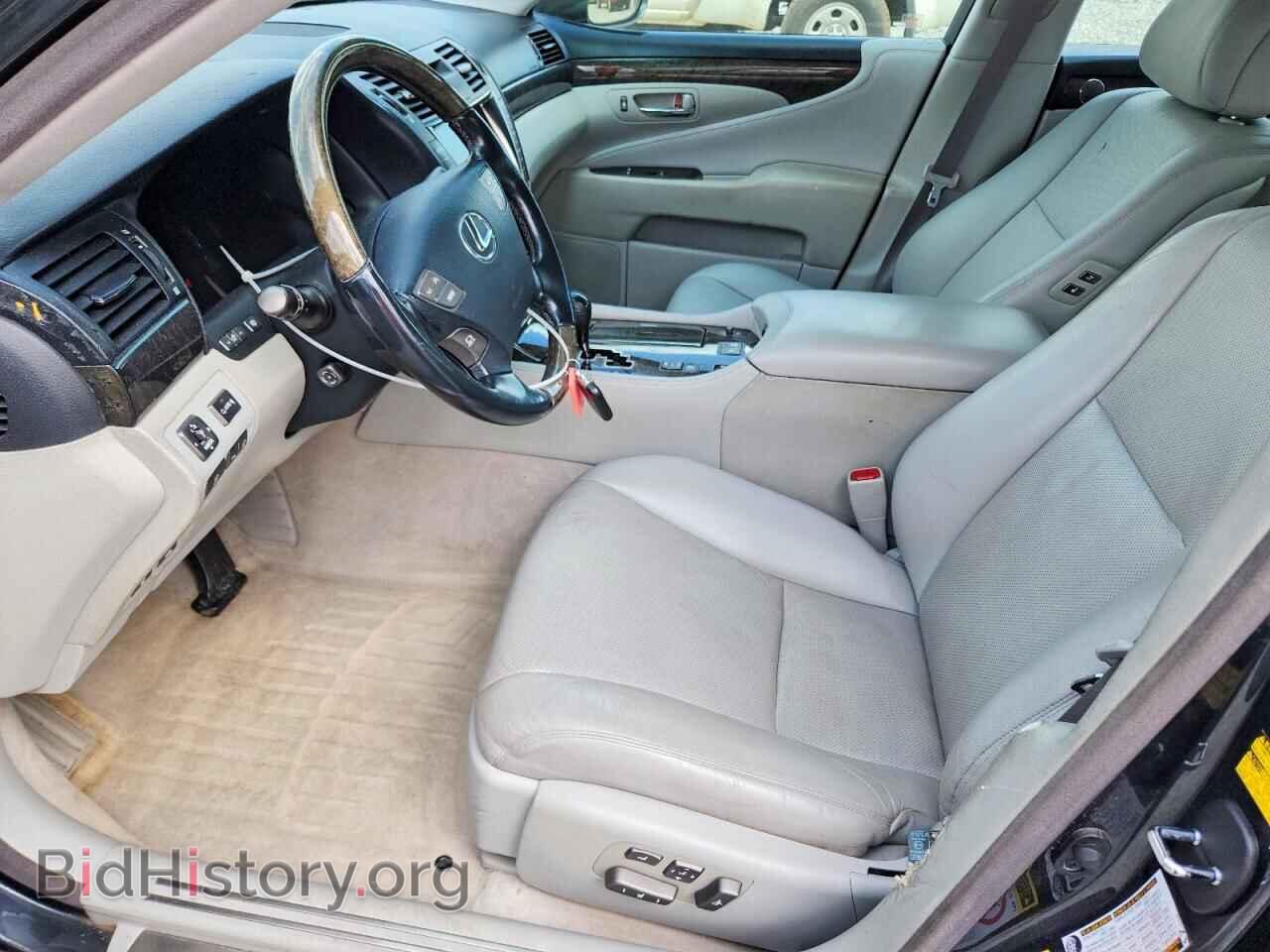 2007 LEXUS LS500 - VIN: JTHBL46FX75011618 - Photo 7
