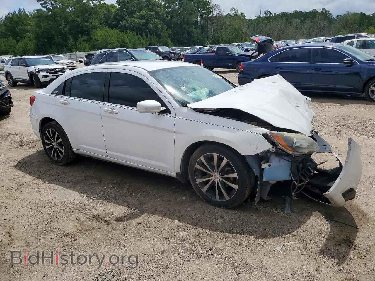 2014 CHRYSLER 200 - VIN: 1C3CCBBB4EN152666 - Photo 4