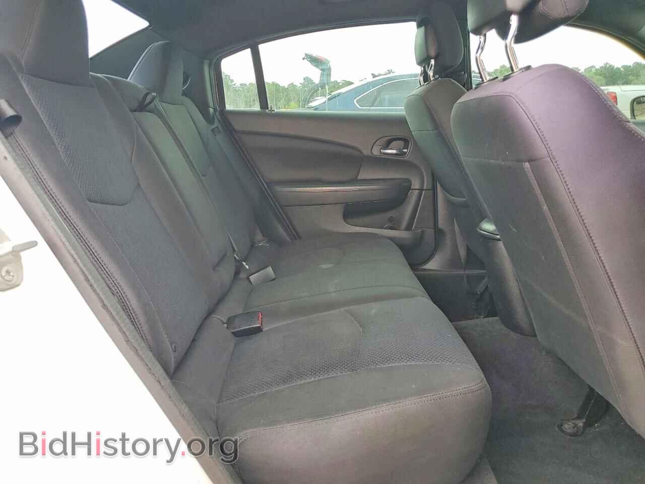 2014 CHRYSLER 200 - VIN: 1C3CCBBB4EN152666 - Photo 10