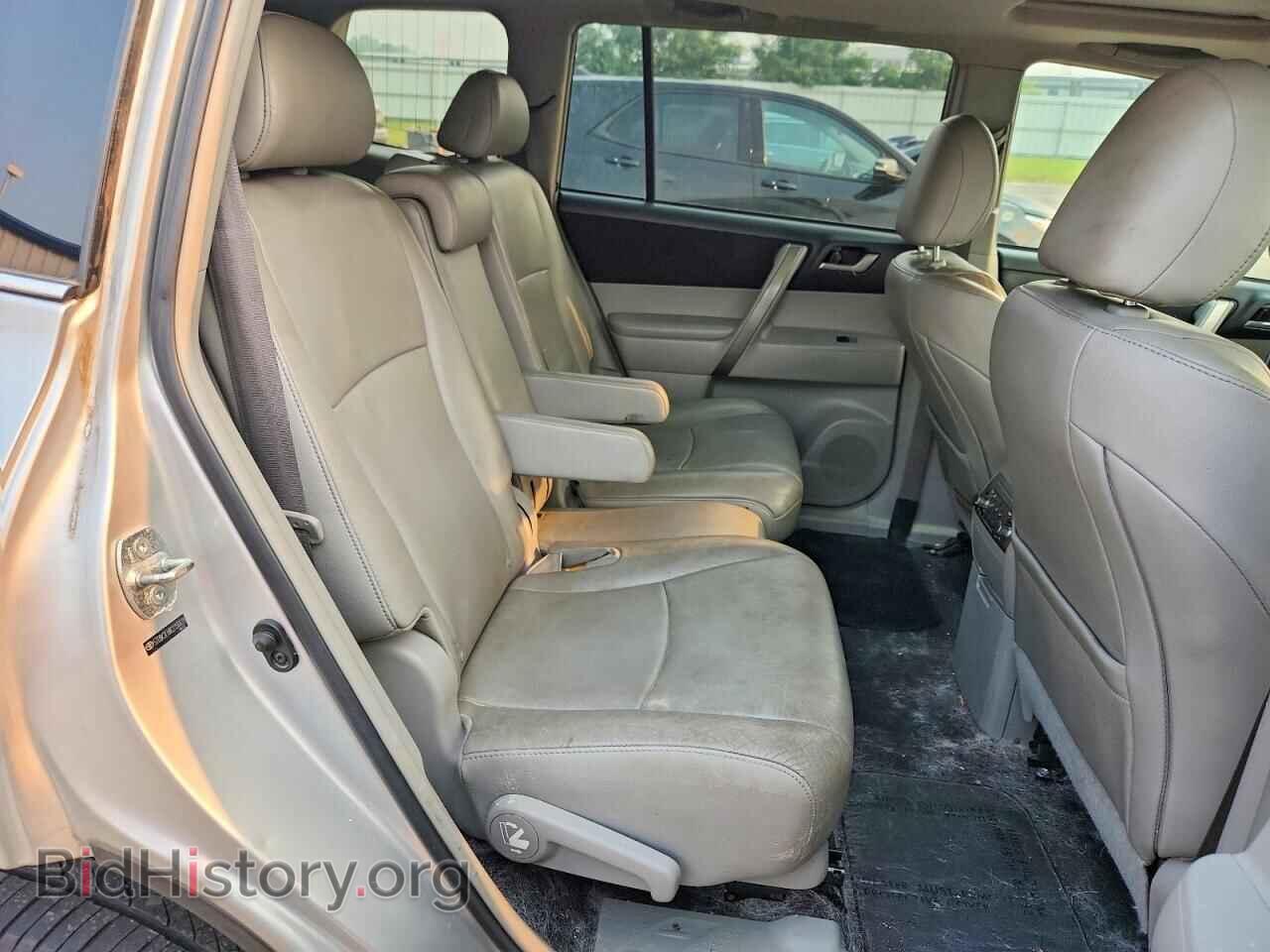2012 TOYOTA HIGHLANDER - VIN: 5TDBK3EH8CS156839 - Photo 11