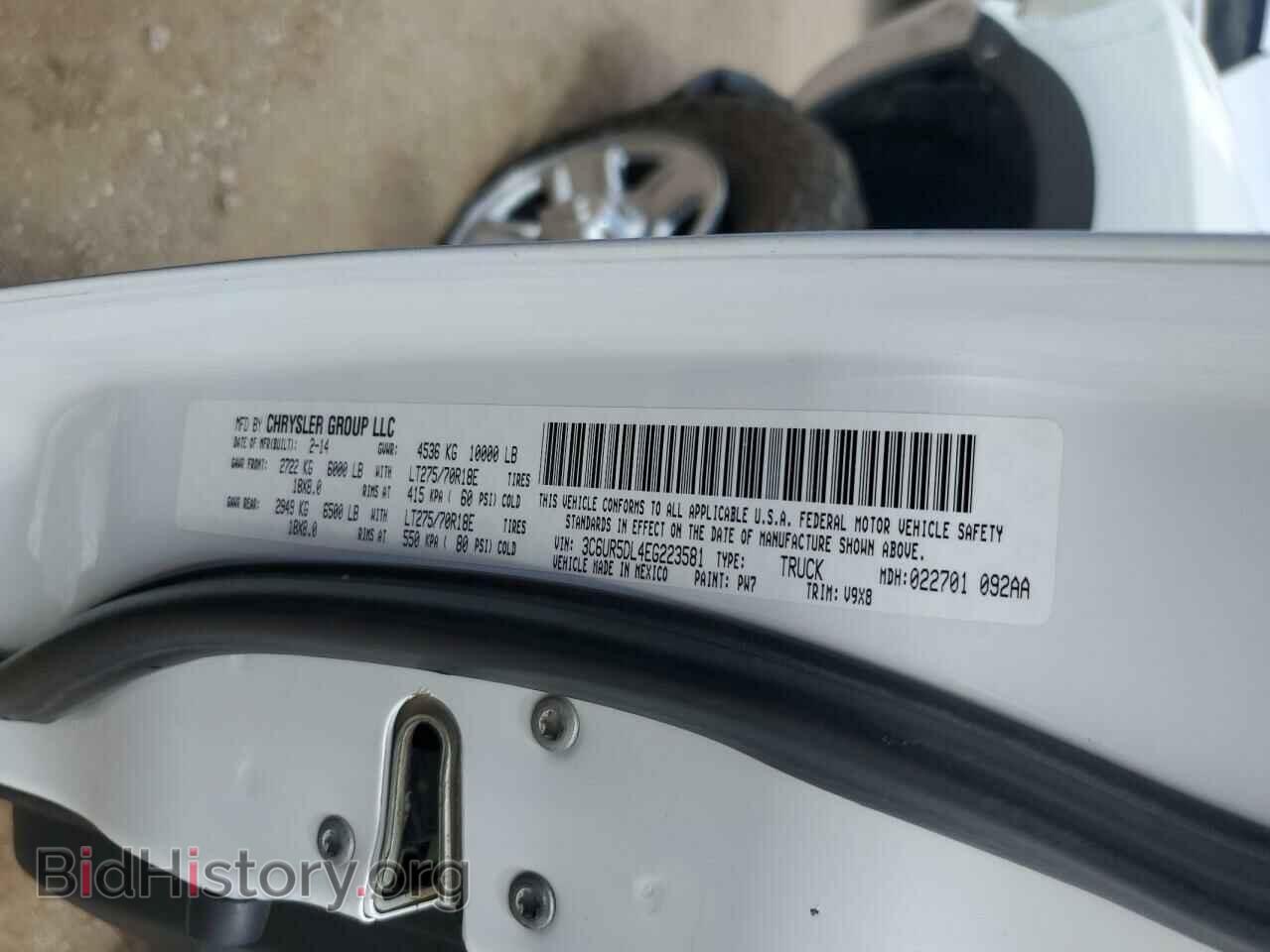 2014 RAM All Models - VIN: 3C6UR5DL4EG223581 - Photo 12