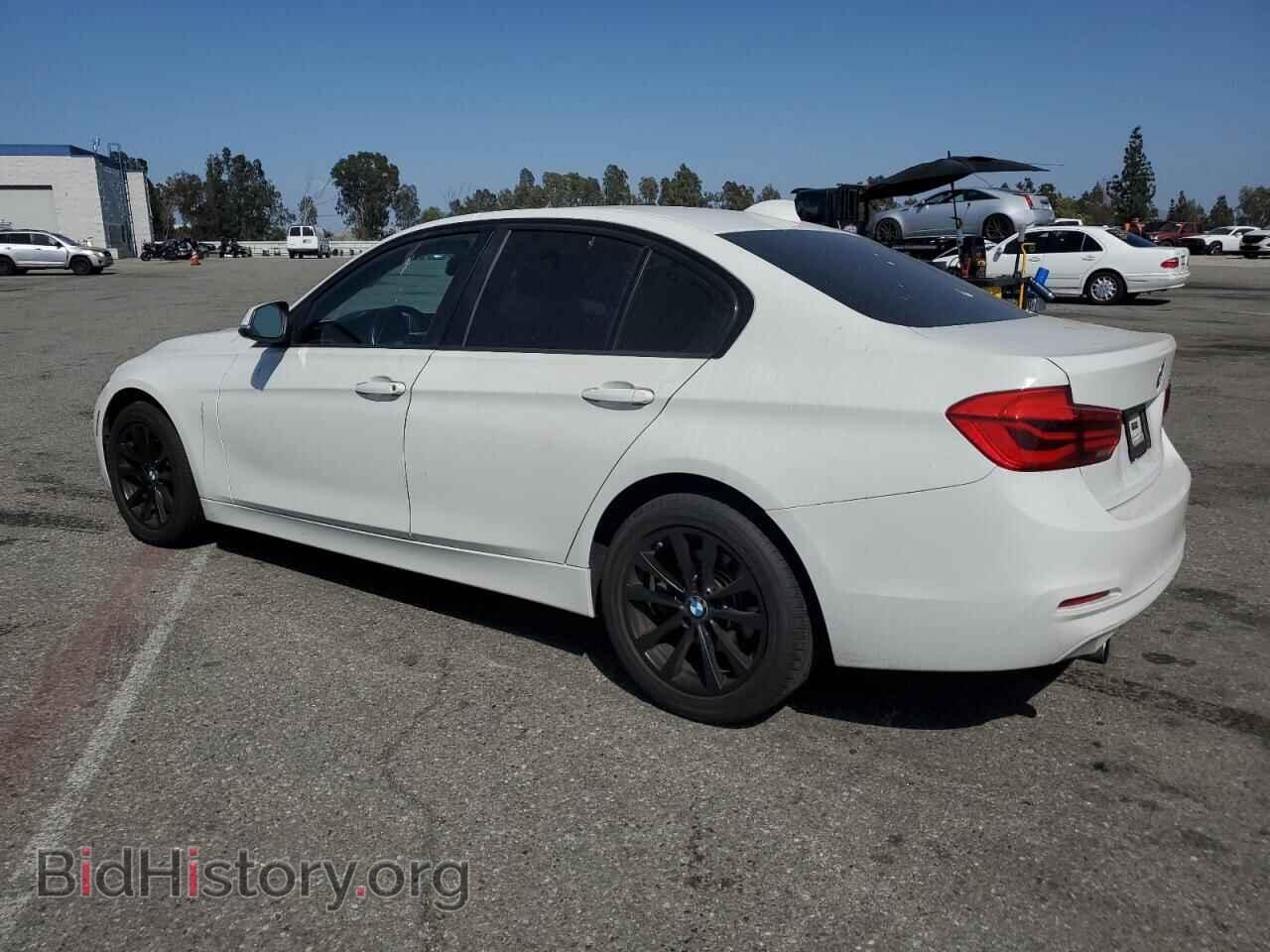 2016 BMW 3 SERIES - VIN: WBA8A9C55GK618261 - Фото 2