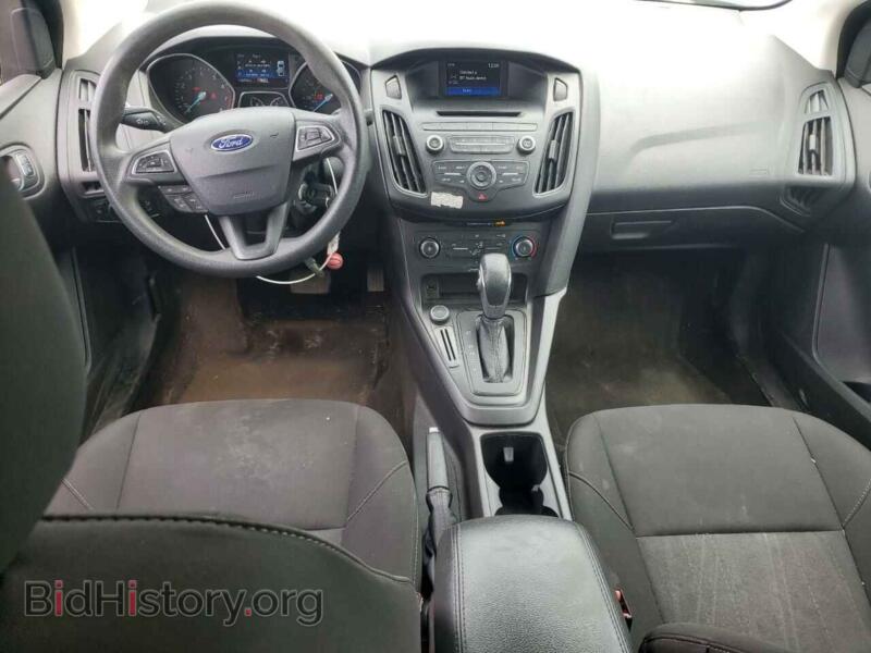 2017 Ford FOCUS (VIN 1FADP3F27HL291877) — фото 8 из 12