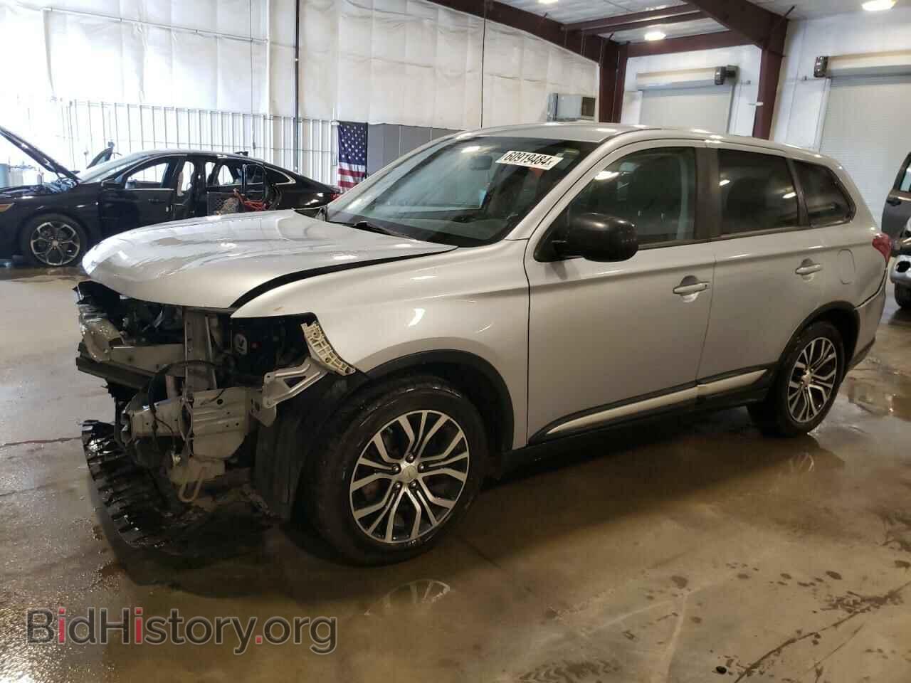 Photo JA4AD2A38HZ008748 - MITSUBISHI OUTLANDER 2017