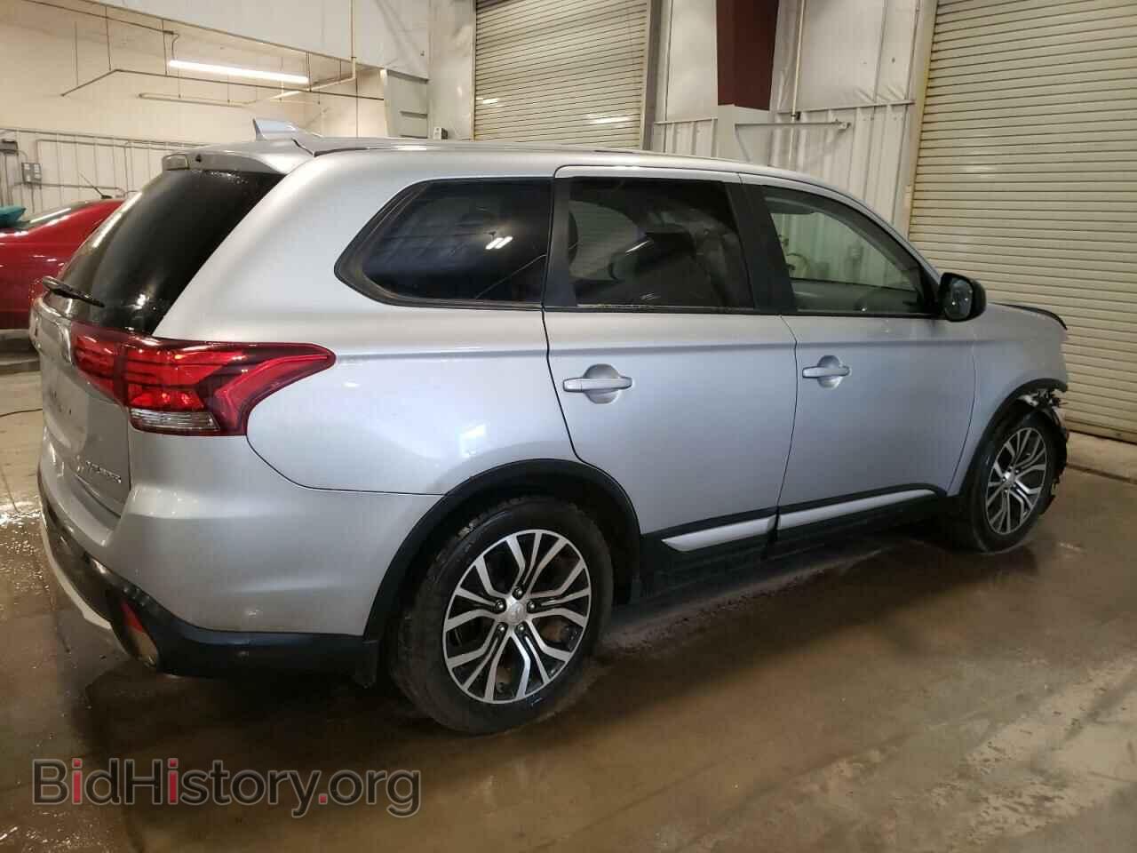 2017 MITSUBISHI OUTLANDER - VIN: JA4AD2A38HZ008748 - Фото 3