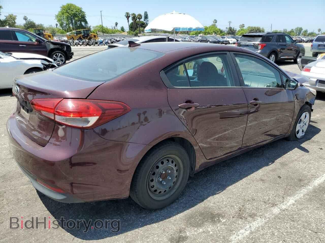 2017 KIA FORTE - VIN: 3KPFL4A79HE084410 - Фото 3