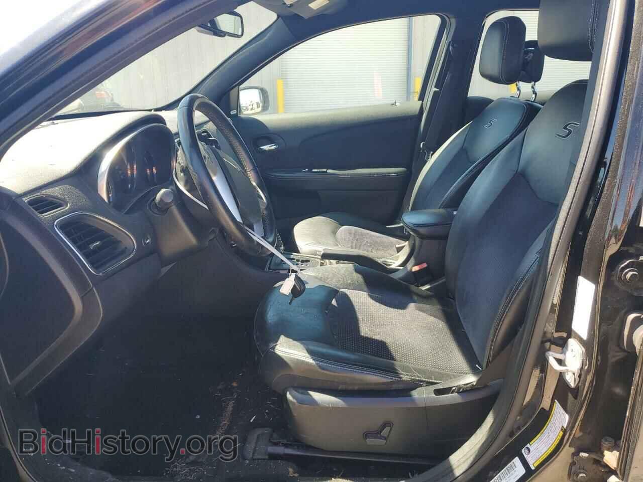 2012 CHRYSLER 200 - VIN: 1C3CCBHG4CN107663 - Фото 7