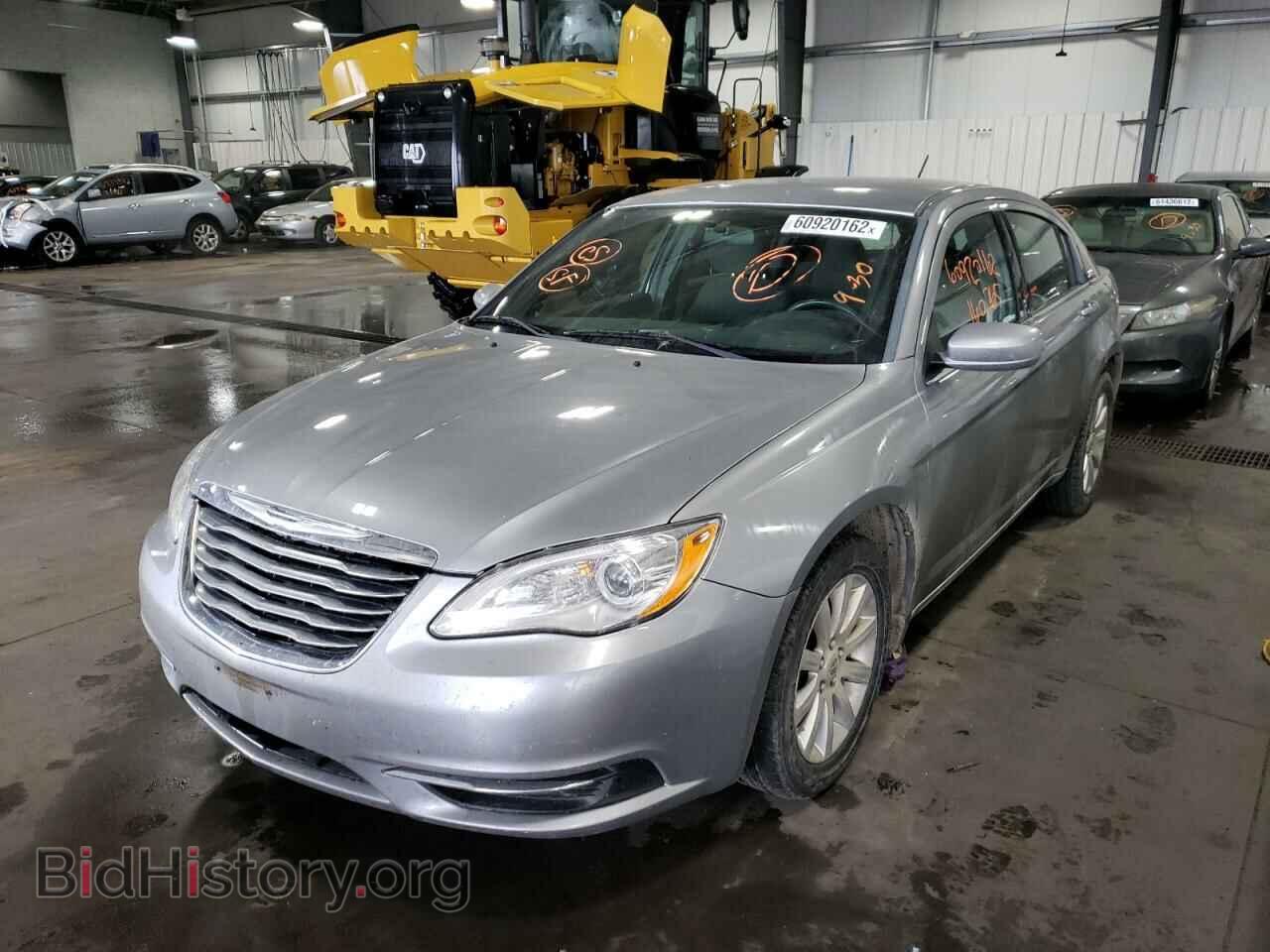 2013 CHRYSLER 200 - VIN: 1C3CCBBB7DN553255 - Фото 2